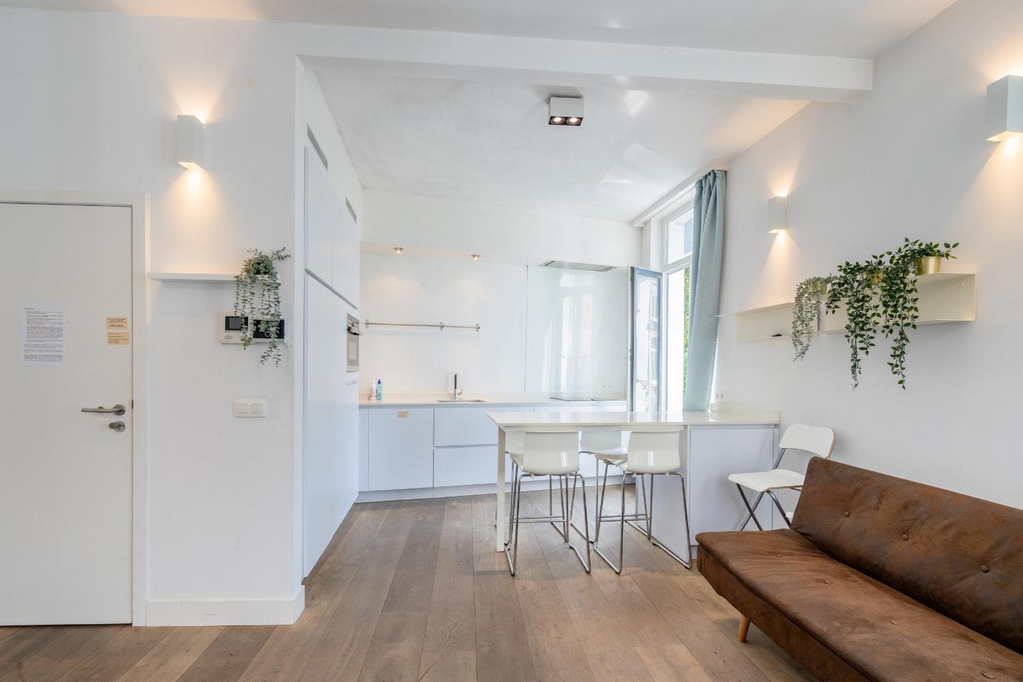 Light Modern Apartment In The Heart Of Antwerp Luaran gambar