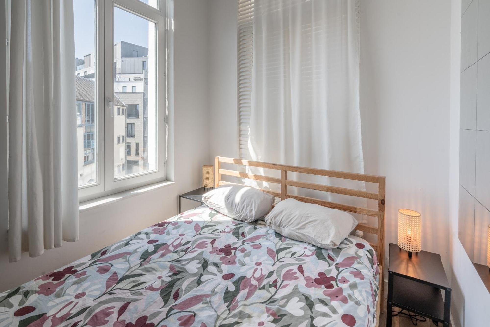 Light Modern Apartment In The Heart Of Antwerp Luaran gambar